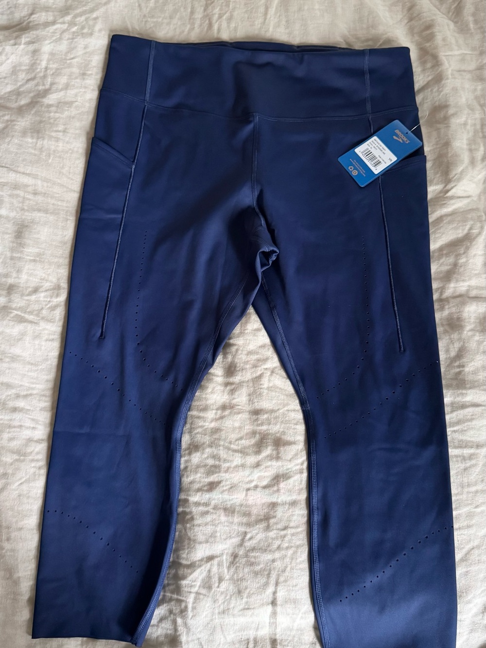 Brooks Navy Blue Capri 3/4 Leggings